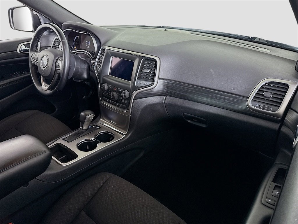 2019 Jeep Grand Cherokee Laredo E