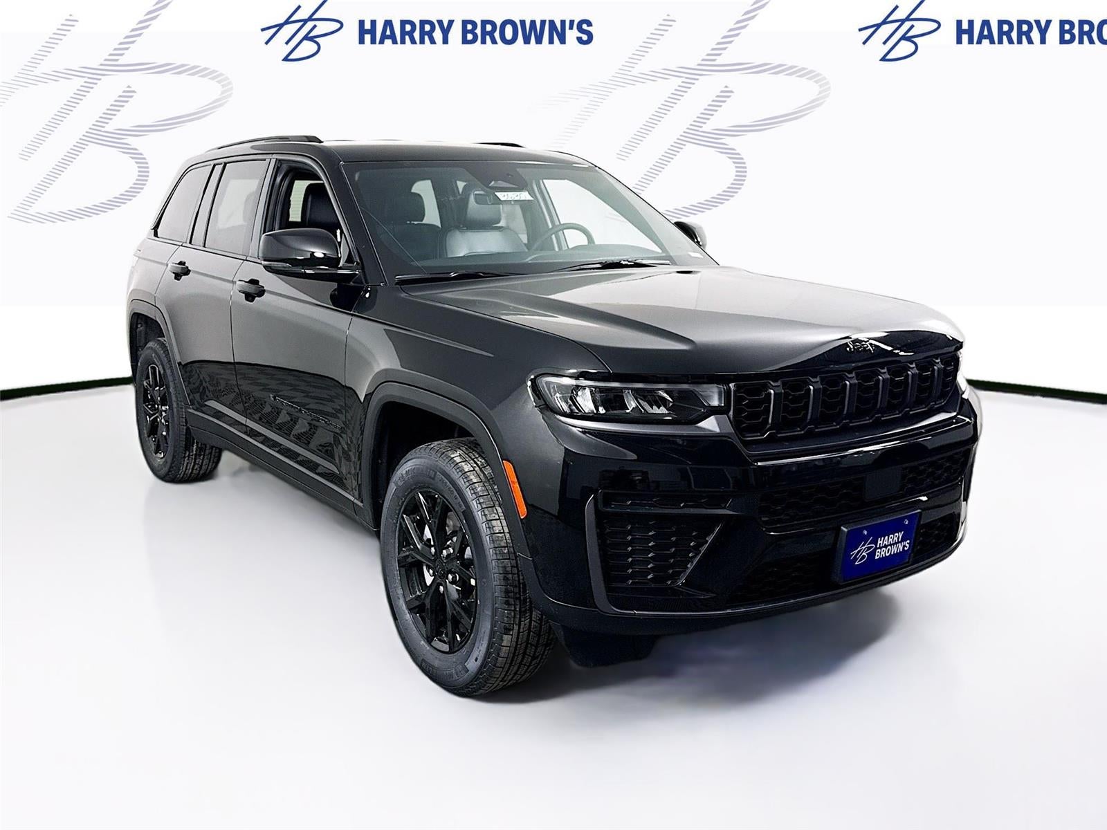 2026 Jeep Grand Cherokee Laredo Altitude