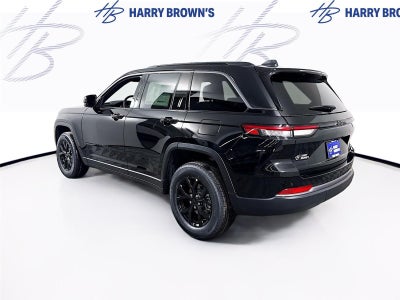 2026 Jeep Grand Cherokee Laredo Altitude