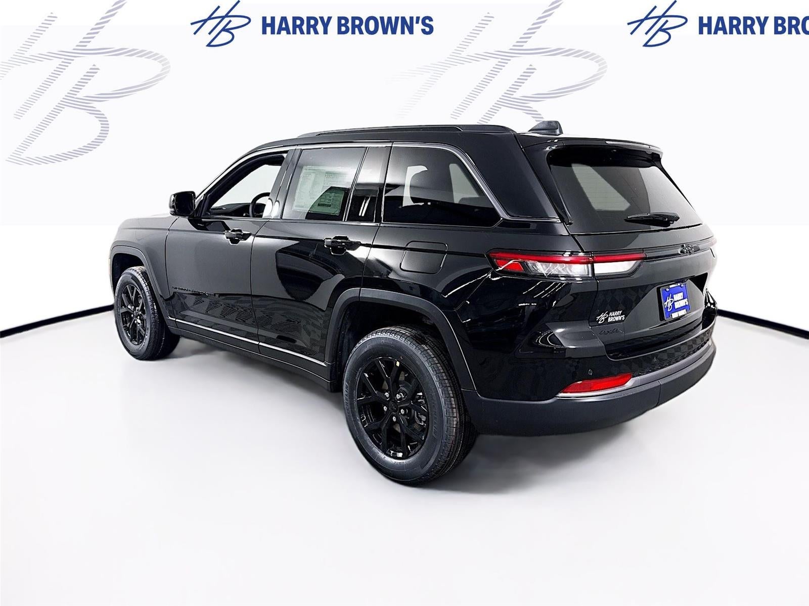 2026 Jeep Grand Cherokee Laredo Altitude