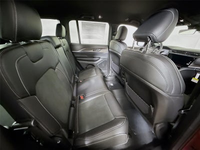 2026 Jeep Grand Cherokee Laredo Altitude