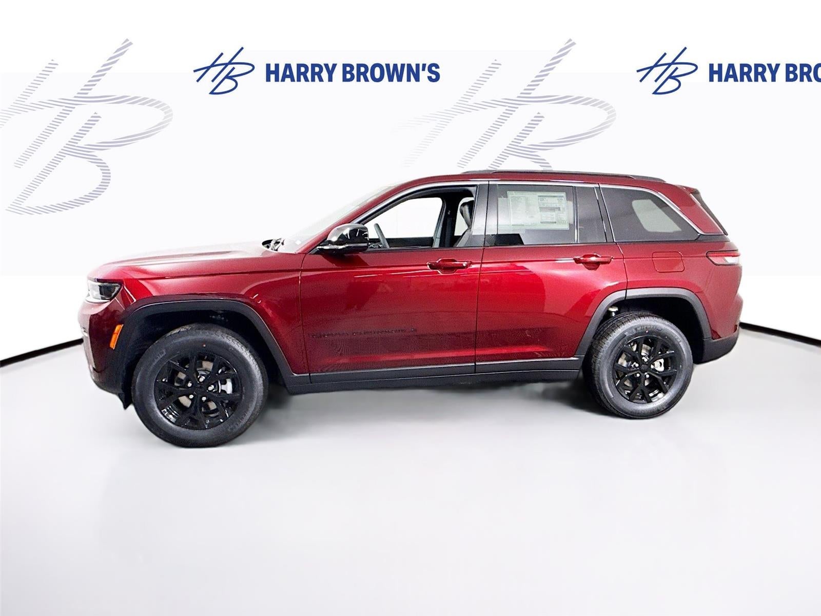 2026 Jeep Grand Cherokee Laredo Altitude