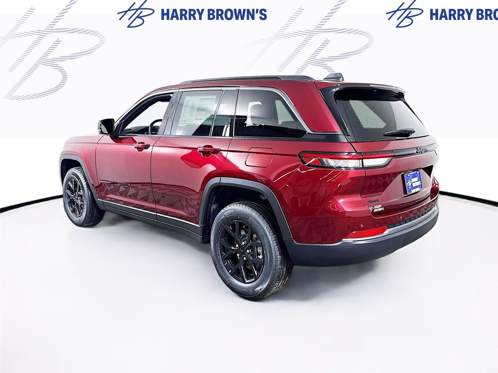 2026 Jeep Grand Cherokee Laredo Altitude