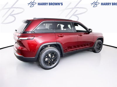 2026 Jeep Grand Cherokee Laredo Altitude