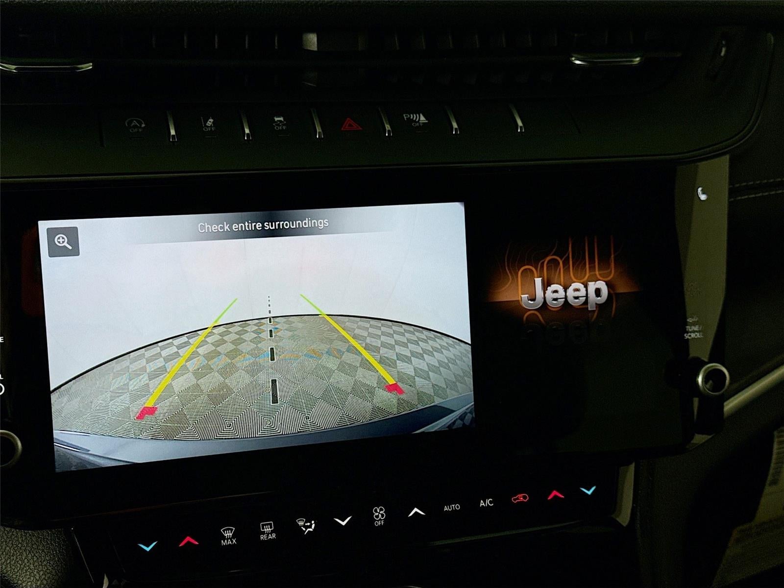 2026 Jeep Grand Cherokee Laredo Altitude