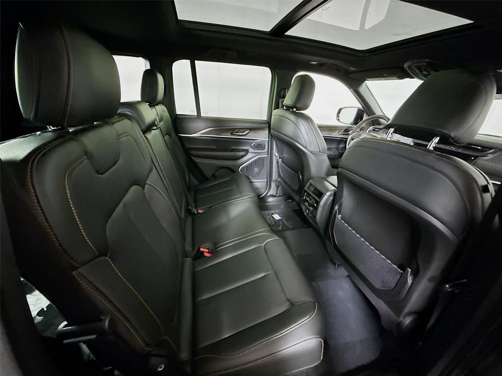 2026 Jeep Grand Cherokee 85th Anniversary Edition