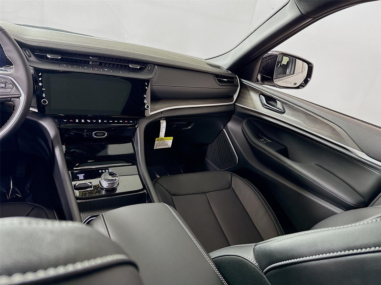 2026 Jeep Grand Cherokee Limited Reserve