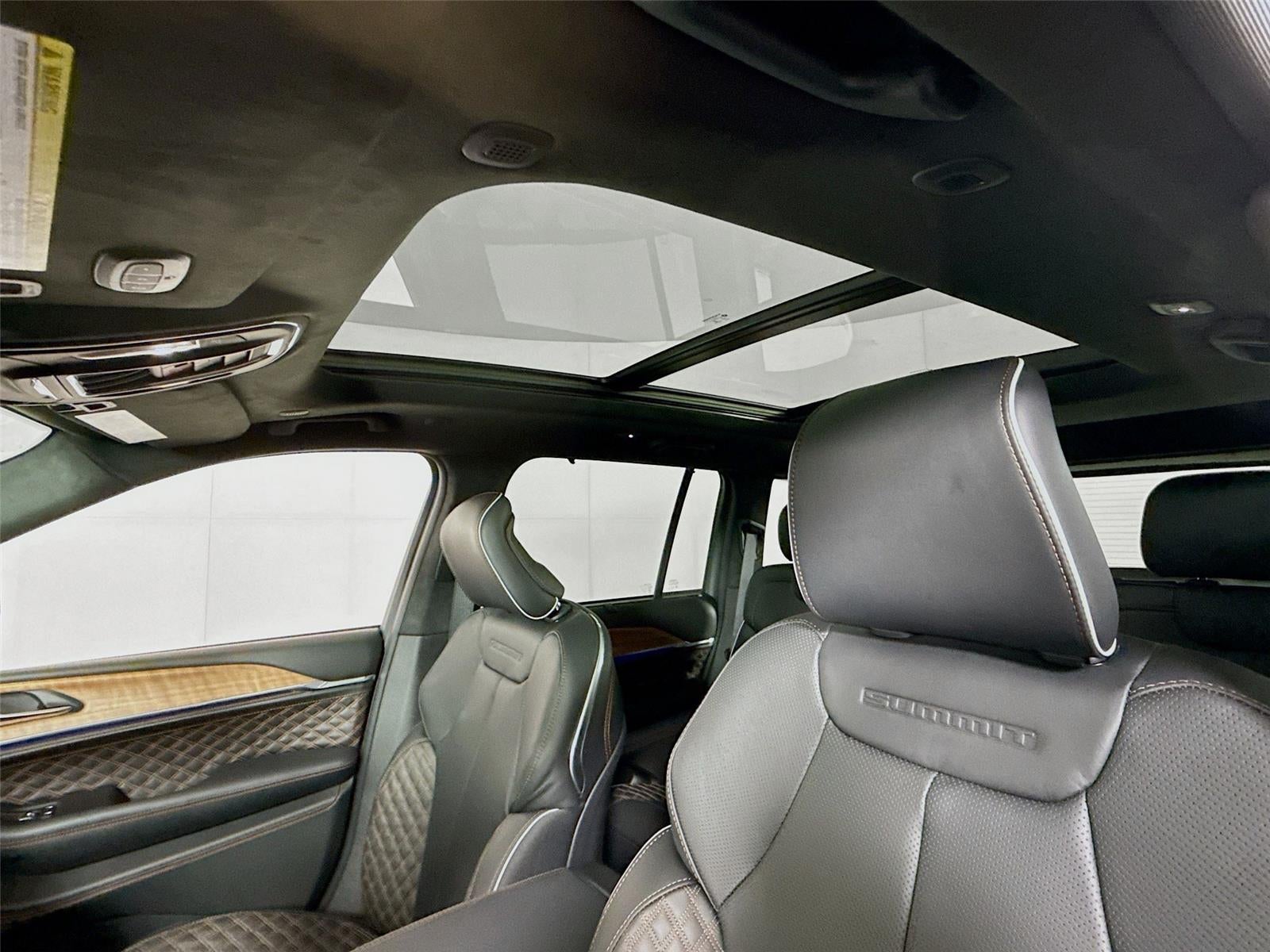 2025 Jeep Grand Cherokee Summit Reserve