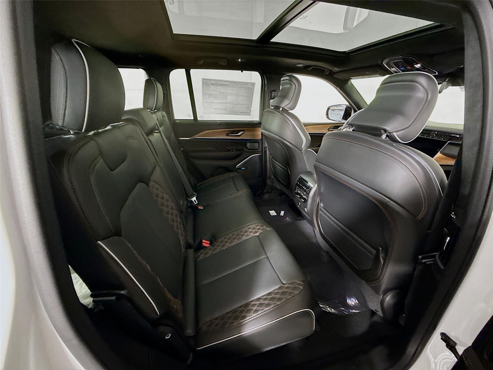 2025 Jeep Grand Cherokee Summit Reserve