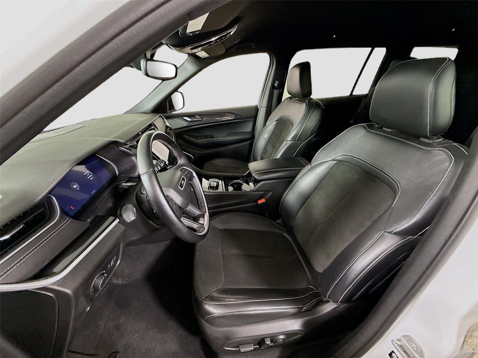 2022 Jeep Grand Cherokee L Altitude