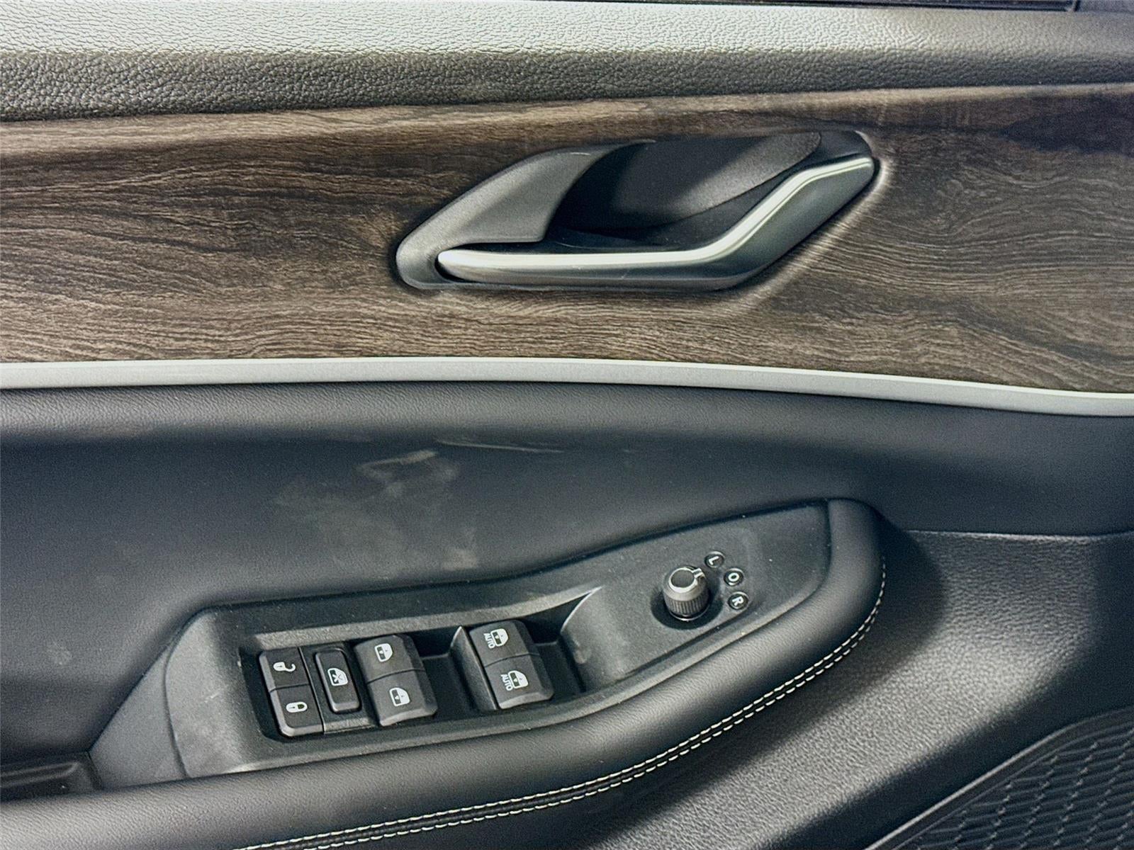 2026 Jeep Grand Cherokee L Laredo Altitude