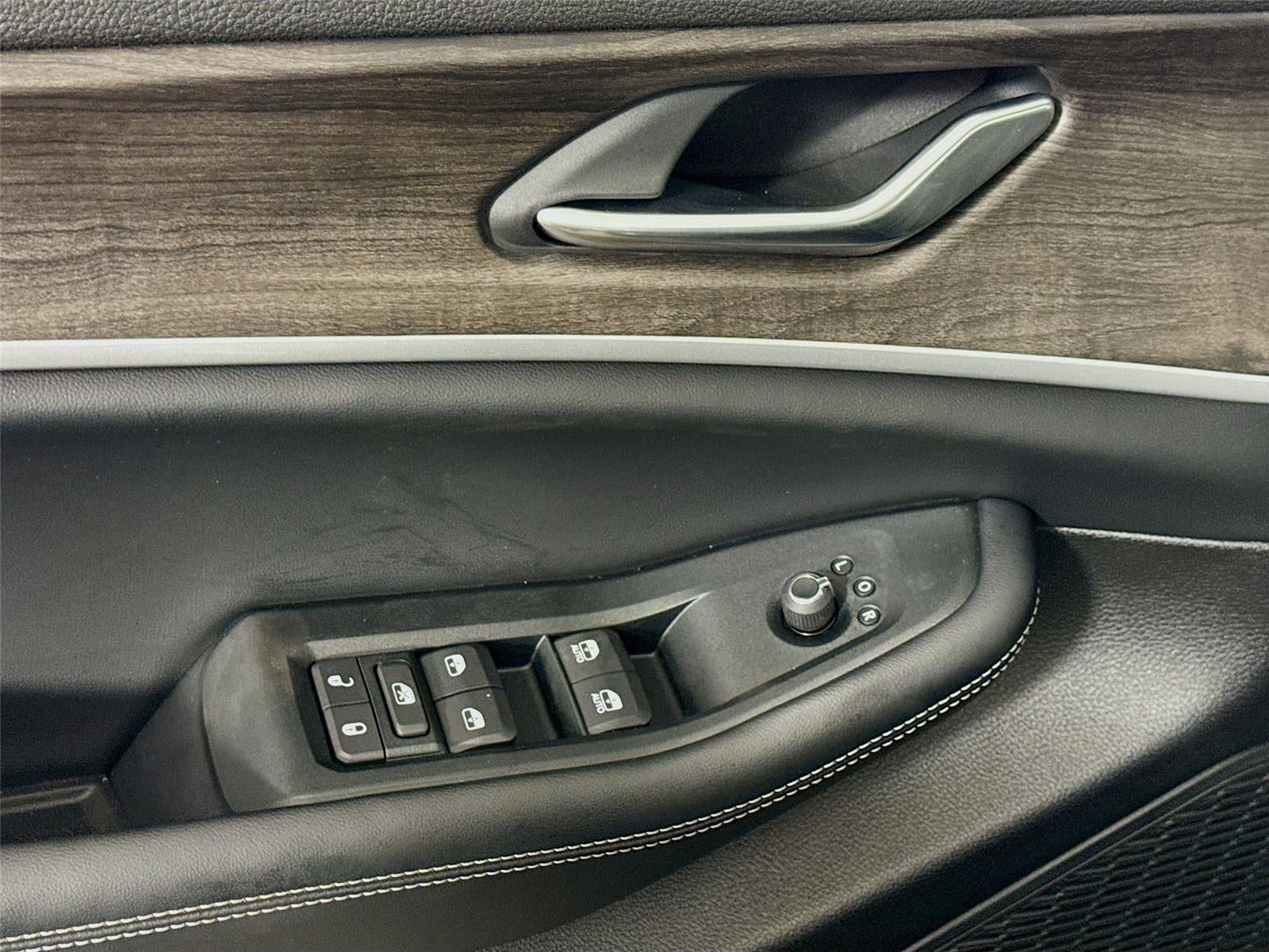 2026 Jeep Grand Cherokee L Laredo Altitude