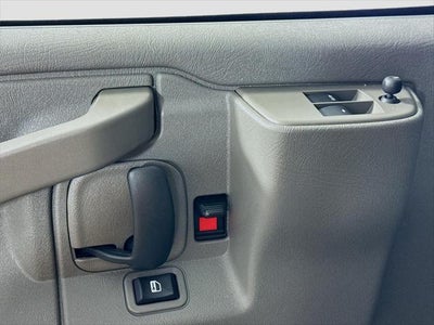 2025 Chevrolet Express Passenger LT