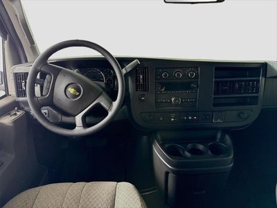 2025 Chevrolet Express Passenger LT