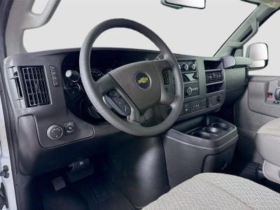 2025 Chevrolet Express Passenger LT