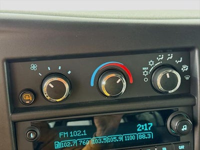 2025 Chevrolet Express Passenger LT