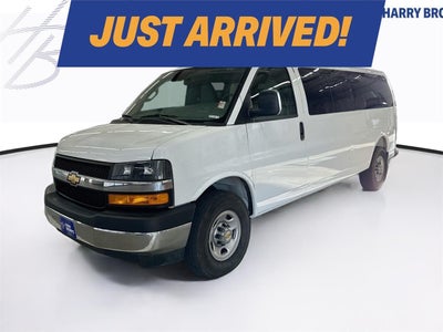 2025 Chevrolet Express Passenger LT