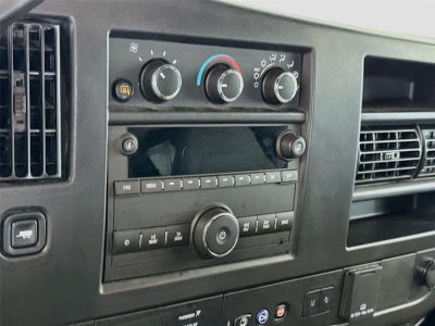 2025 Chevrolet Express Passenger LT