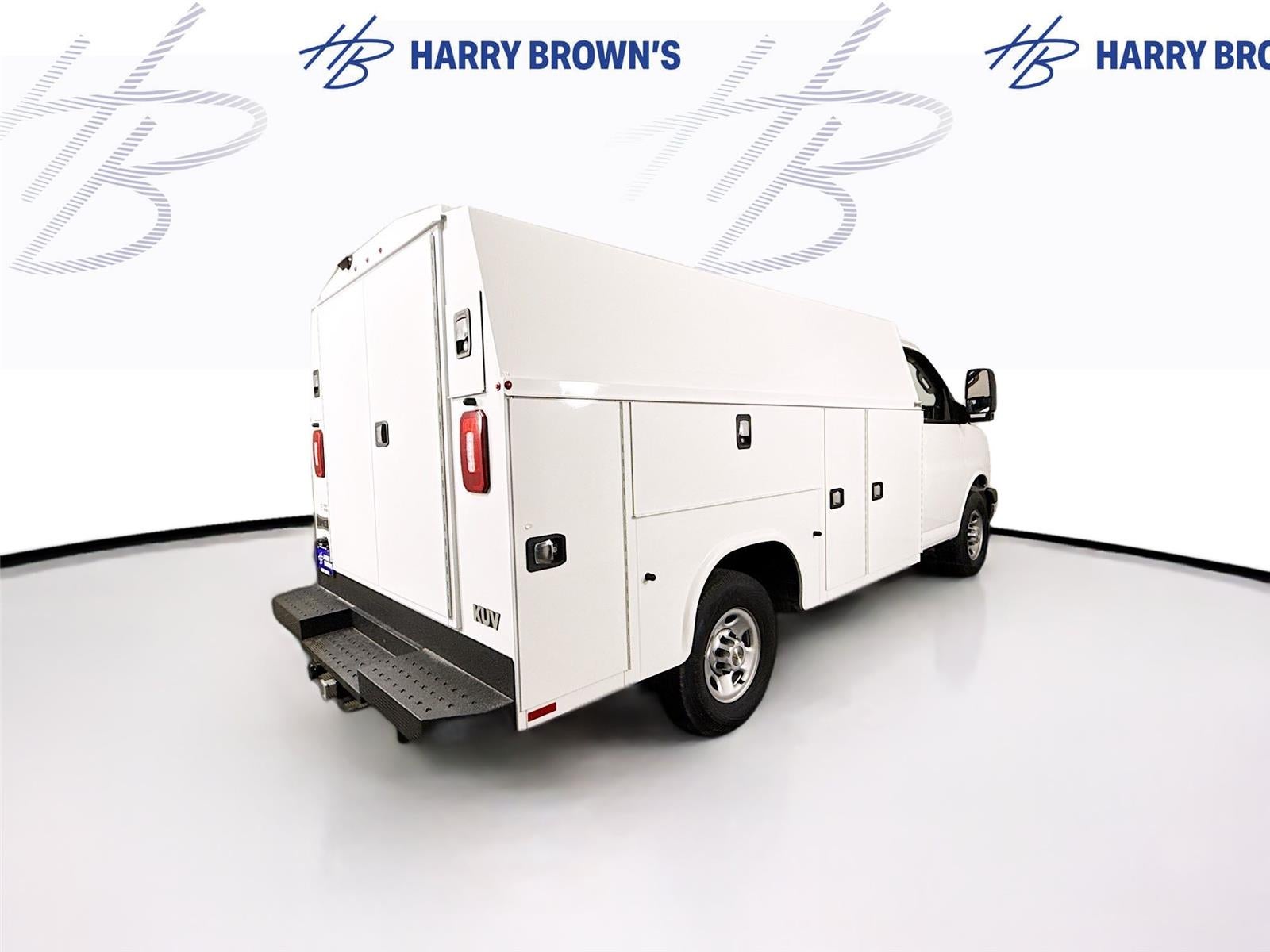 2025 Chevrolet Express 3500 Work Van Cutaway