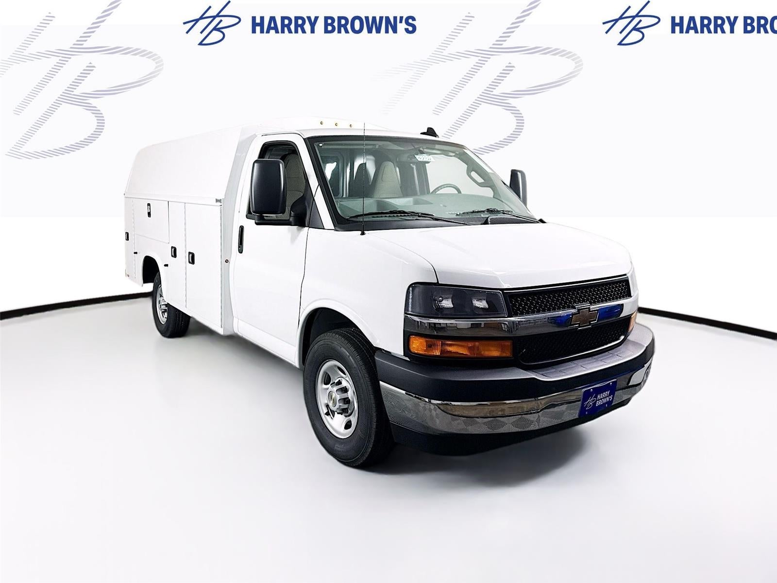 2025 Chevrolet Express 3500 Work Van Cutaway