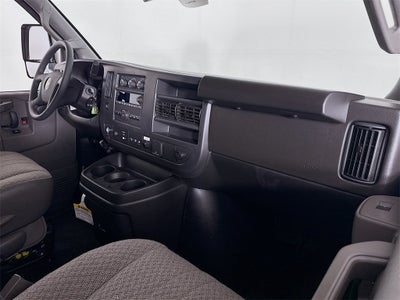 2025 Chevrolet Express 3500 Work Van Cutaway