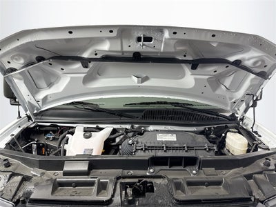 2025 Chevrolet Express 3500 Work Van Cutaway