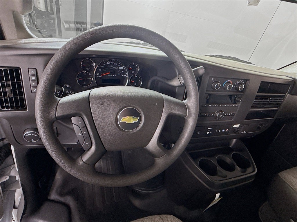 2025 Chevrolet Express 3500 Work Van Cutaway