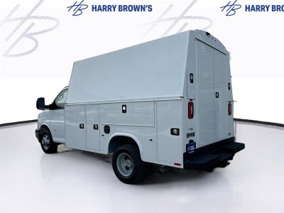 2025 Chevrolet Express Cutaway 3500 VAN 139