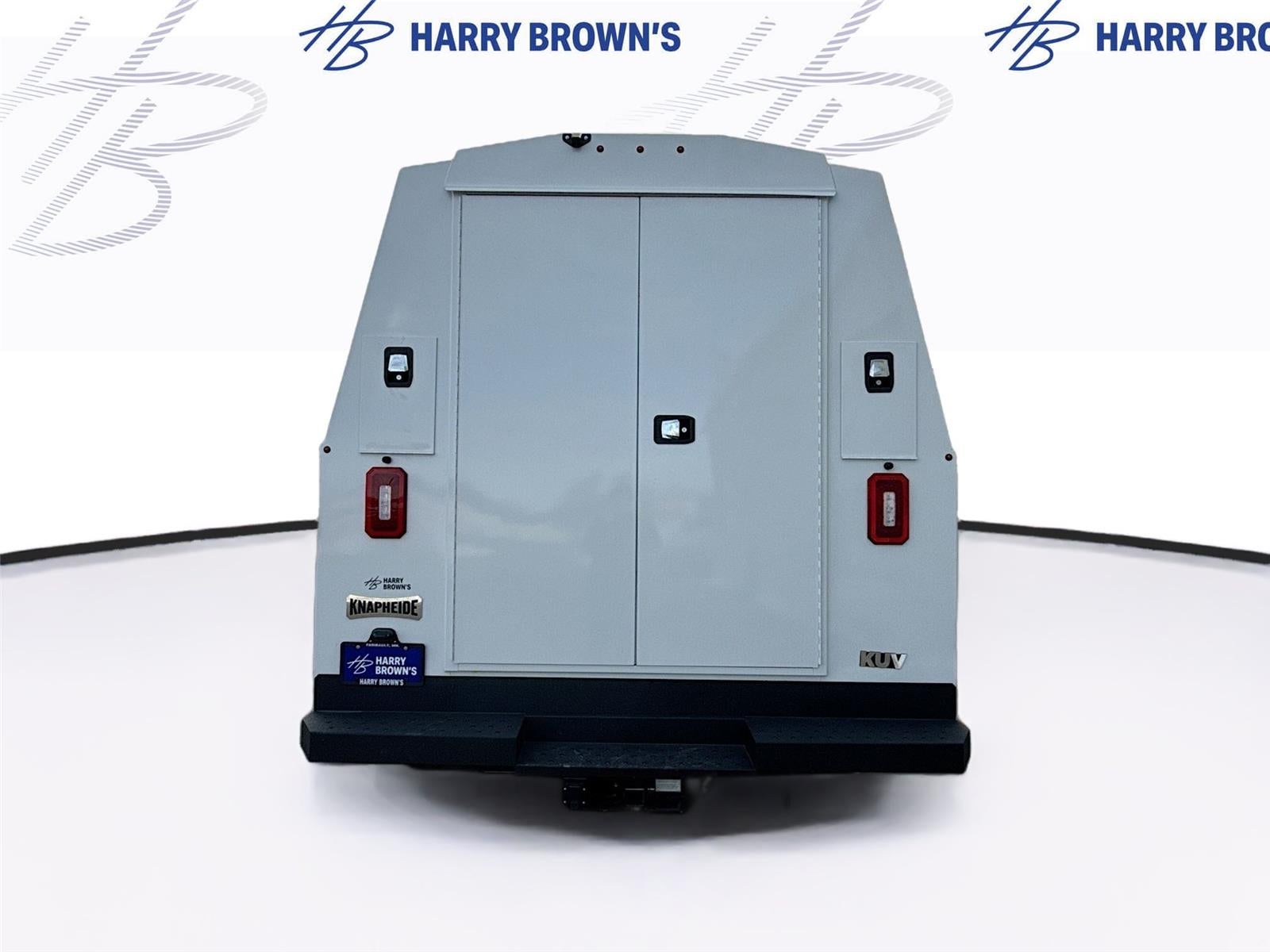 2025 Chevrolet Express Cutaway 3500 VAN 139