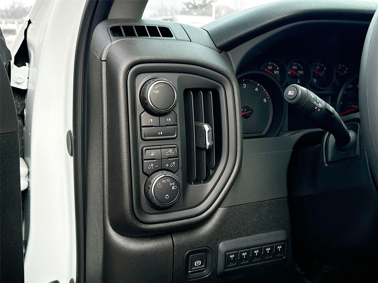 2024 Chevrolet Silverado 3500HD CC Work Truck