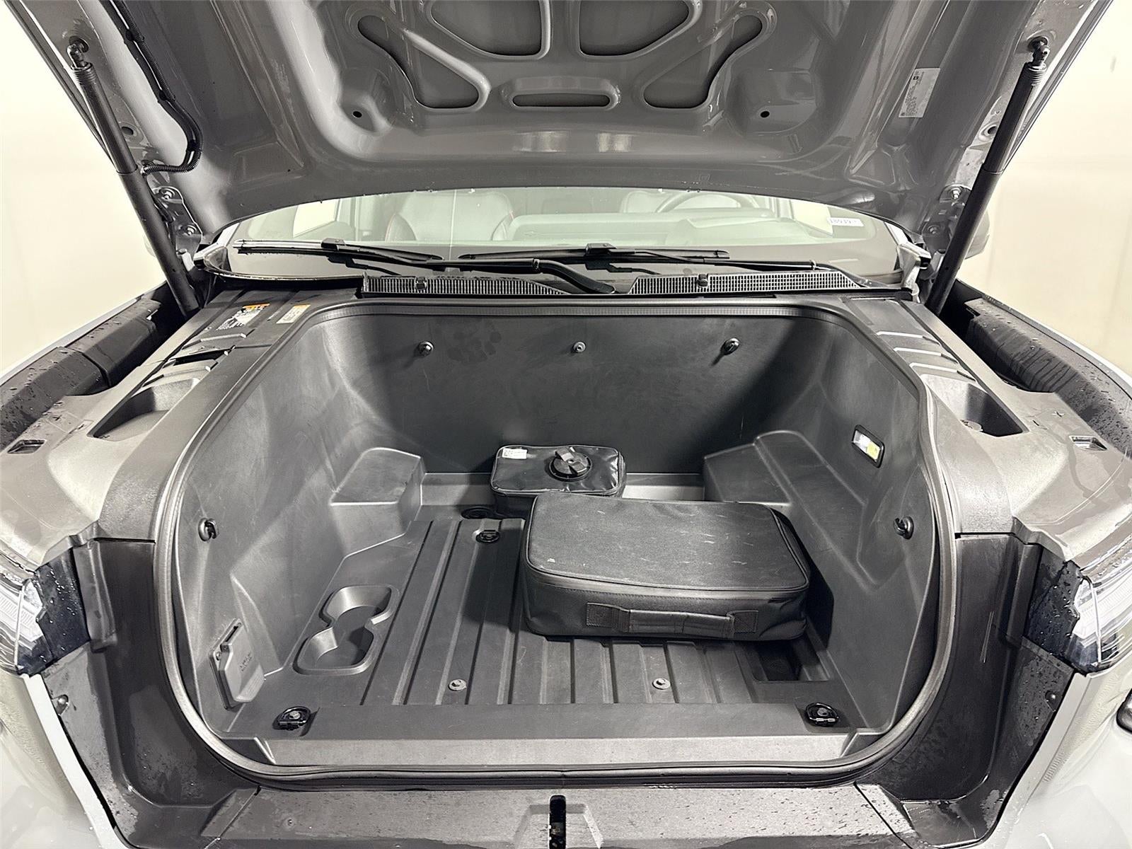 2025 Chevrolet Silverado EV RST