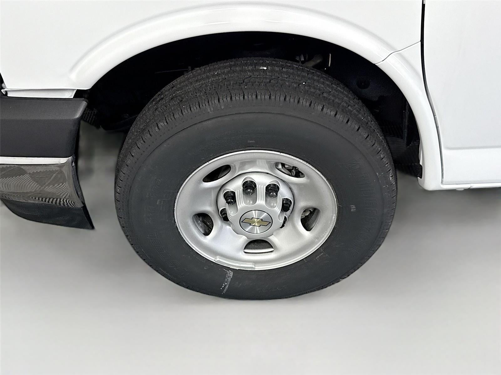 2026 Chevrolet Express Cargo Van RWD 2500 135