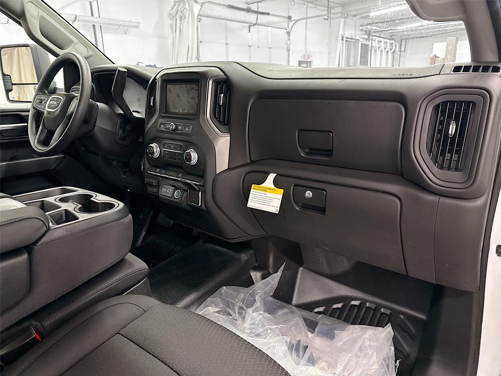 2026 GMC Sierra 3500HD CC Pro