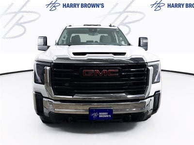 2024 GMC Sierra 3500HD Chassis Pro