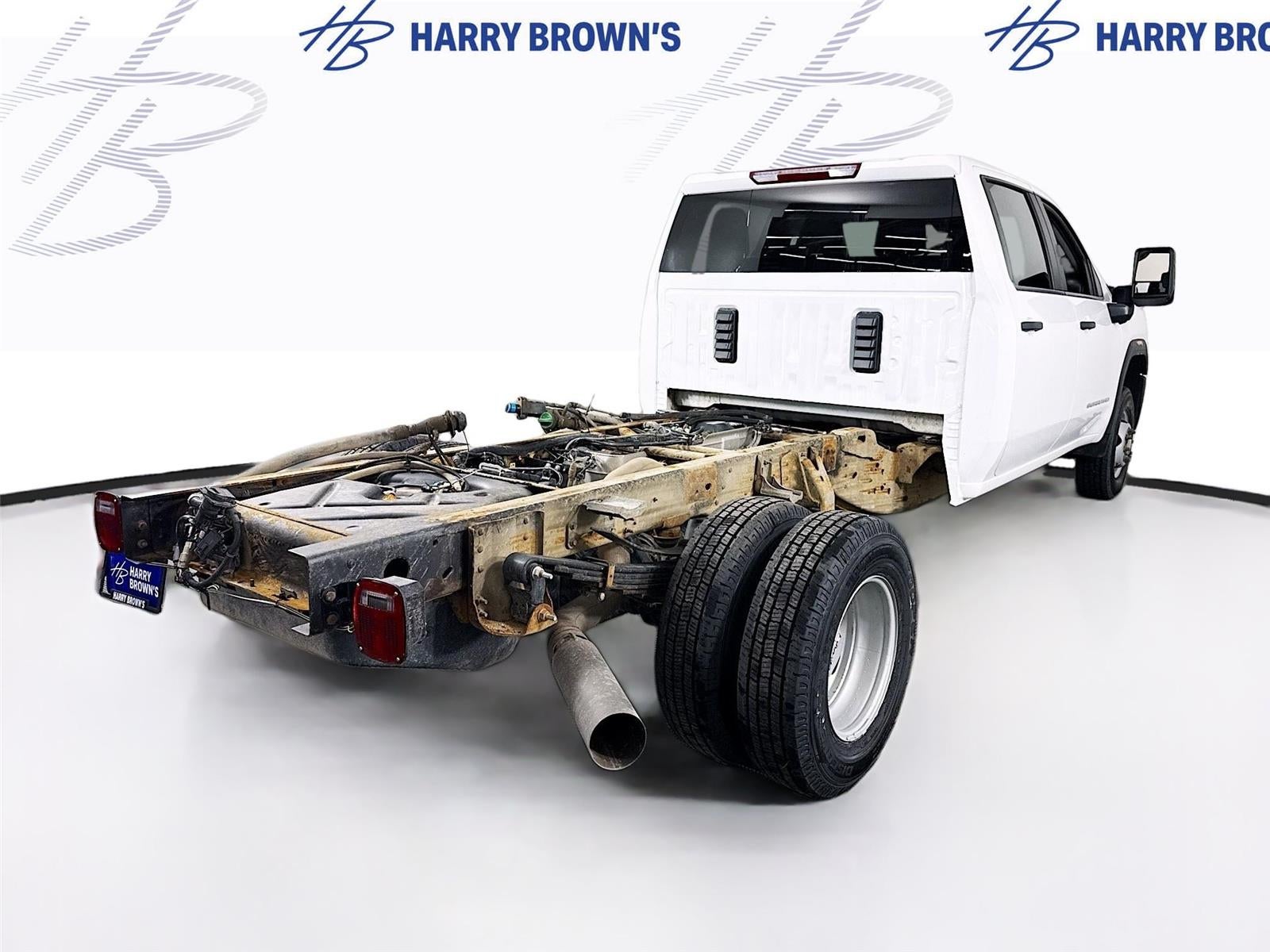2024 GMC Sierra 3500HD Chassis Pro