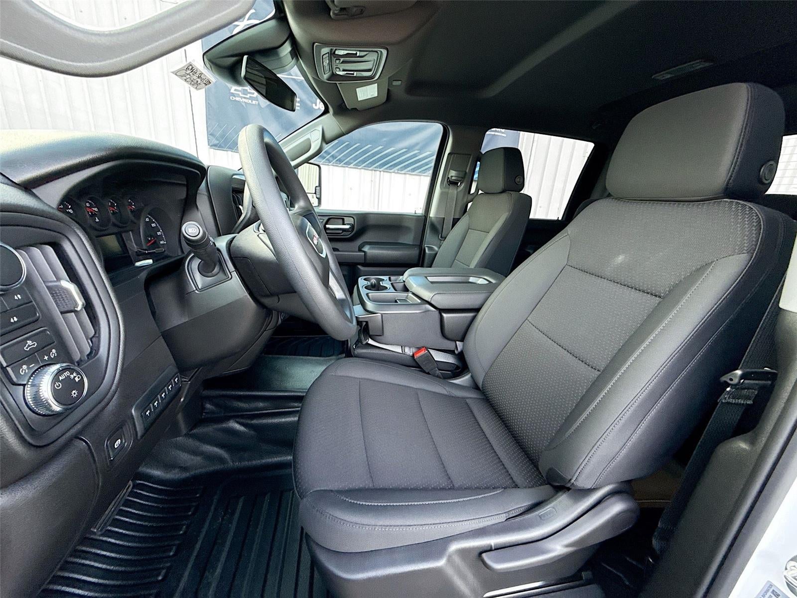 2026 GMC Sierra 3500HD CC Pro