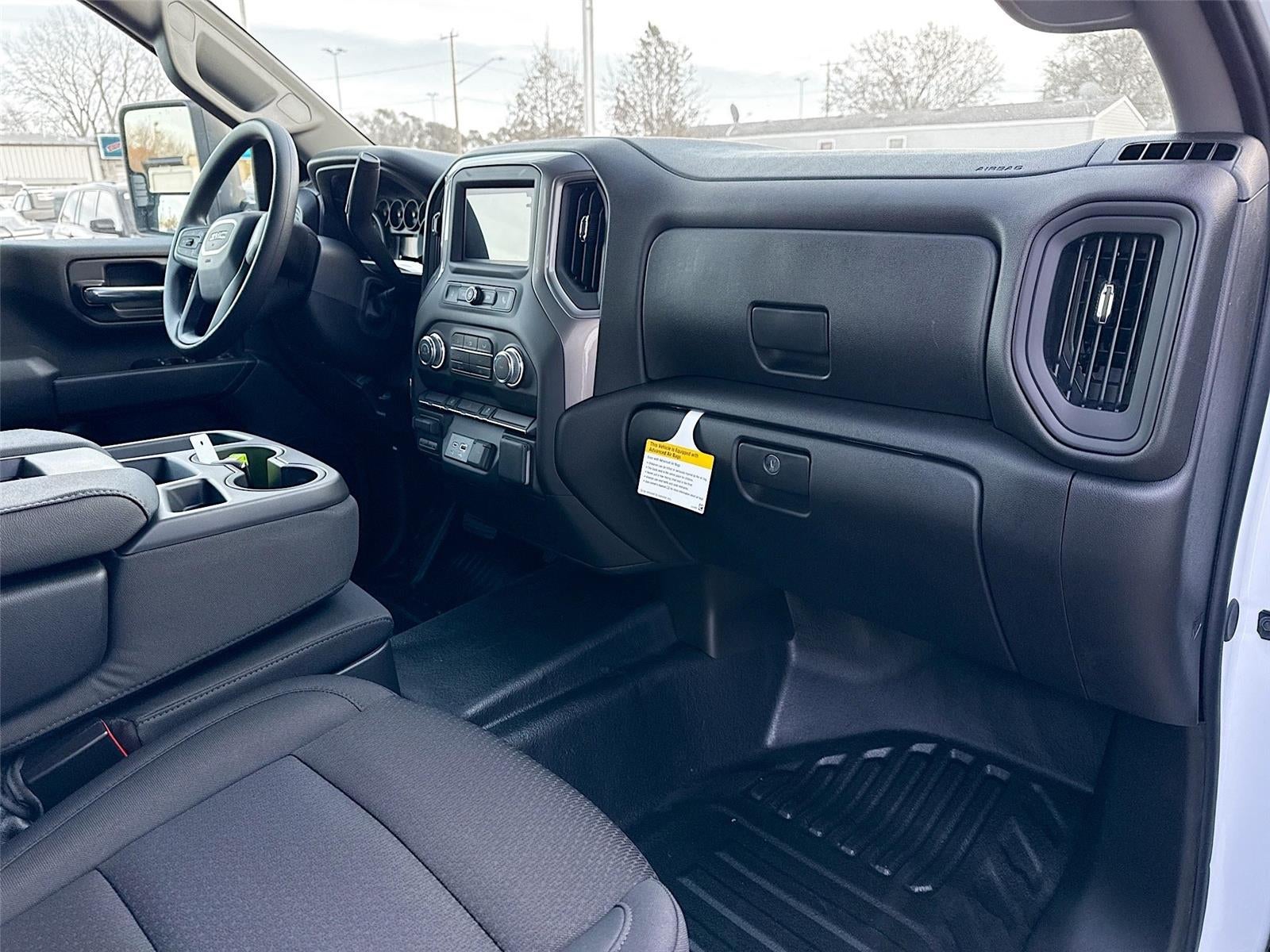 2026 GMC Sierra 3500HD CC Pro