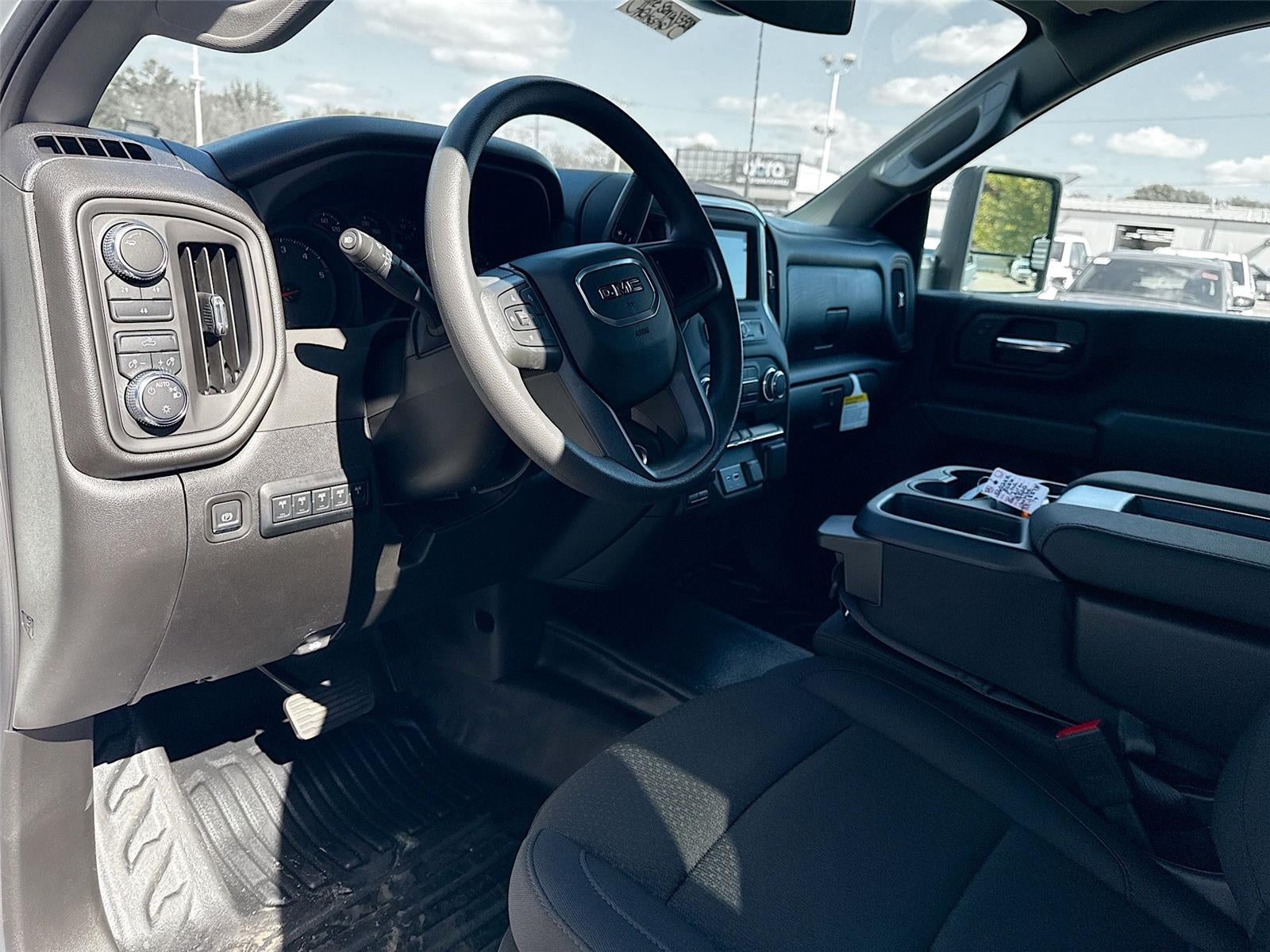 2026 GMC Sierra 3500HD CC Pro