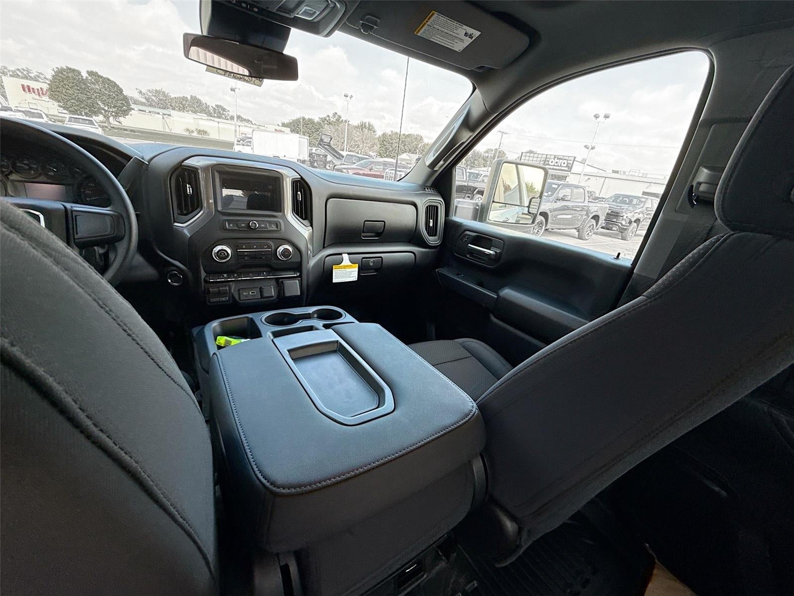 2026 GMC Sierra 3500HD CC Pro