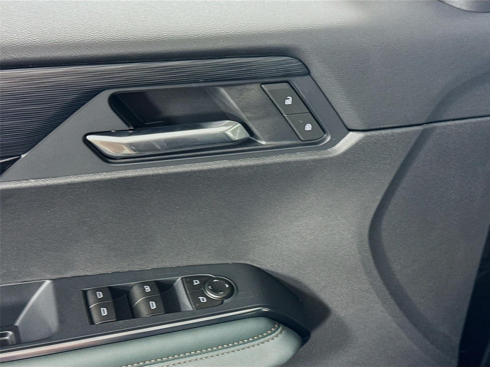 2026 GMC Acadia AWD AT4