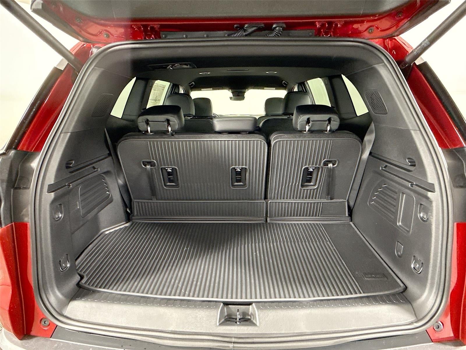 2026 GMC Acadia AWD AT4
