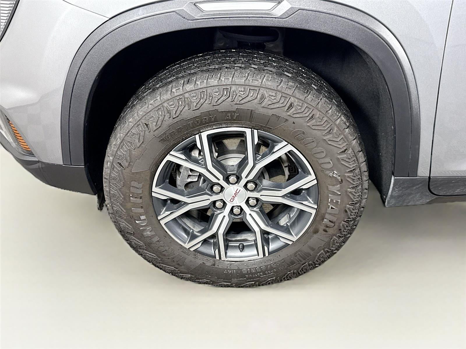 2024 GMC Acadia AWD AT4