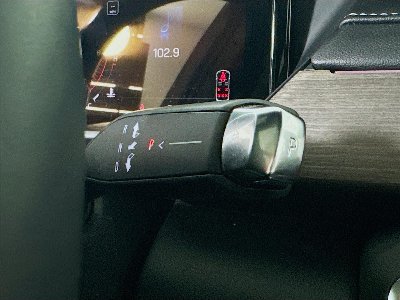 2024 GMC Acadia AWD Denali