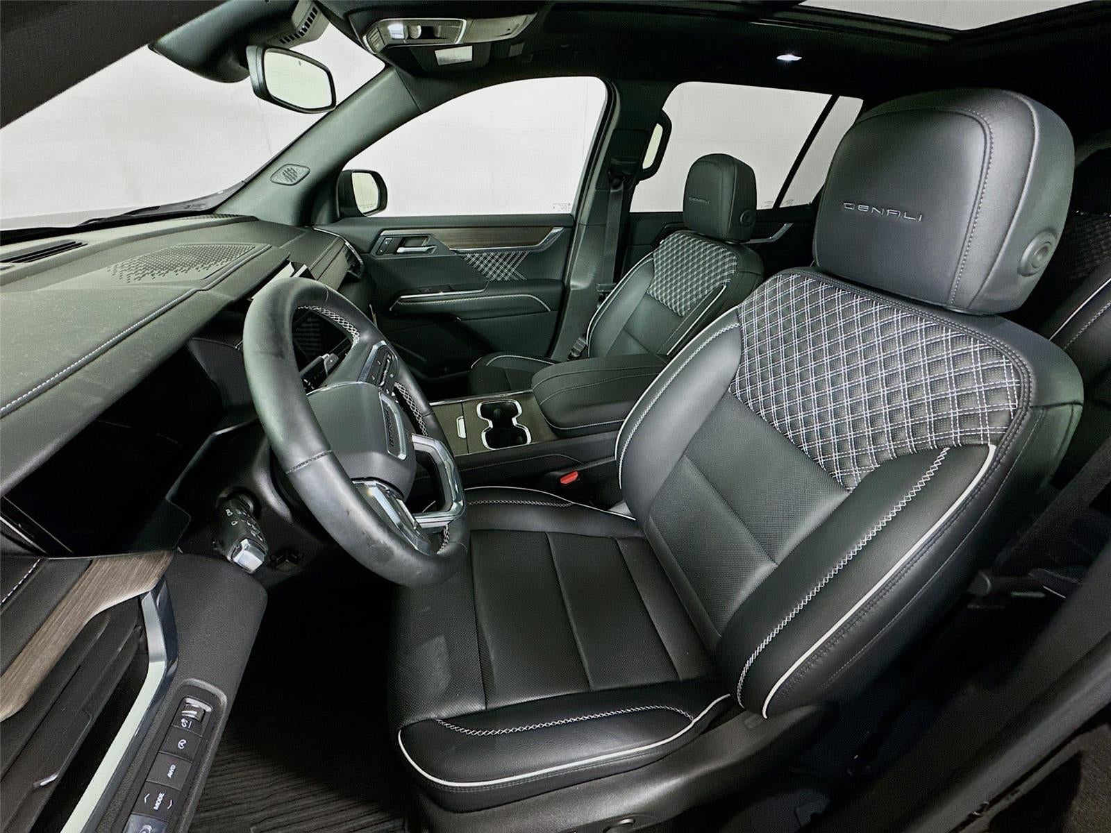 2024 GMC Acadia AWD Denali