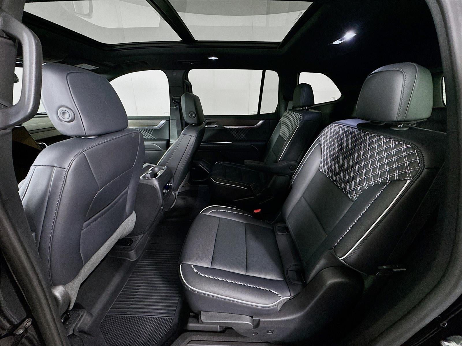 2024 GMC Acadia AWD Denali