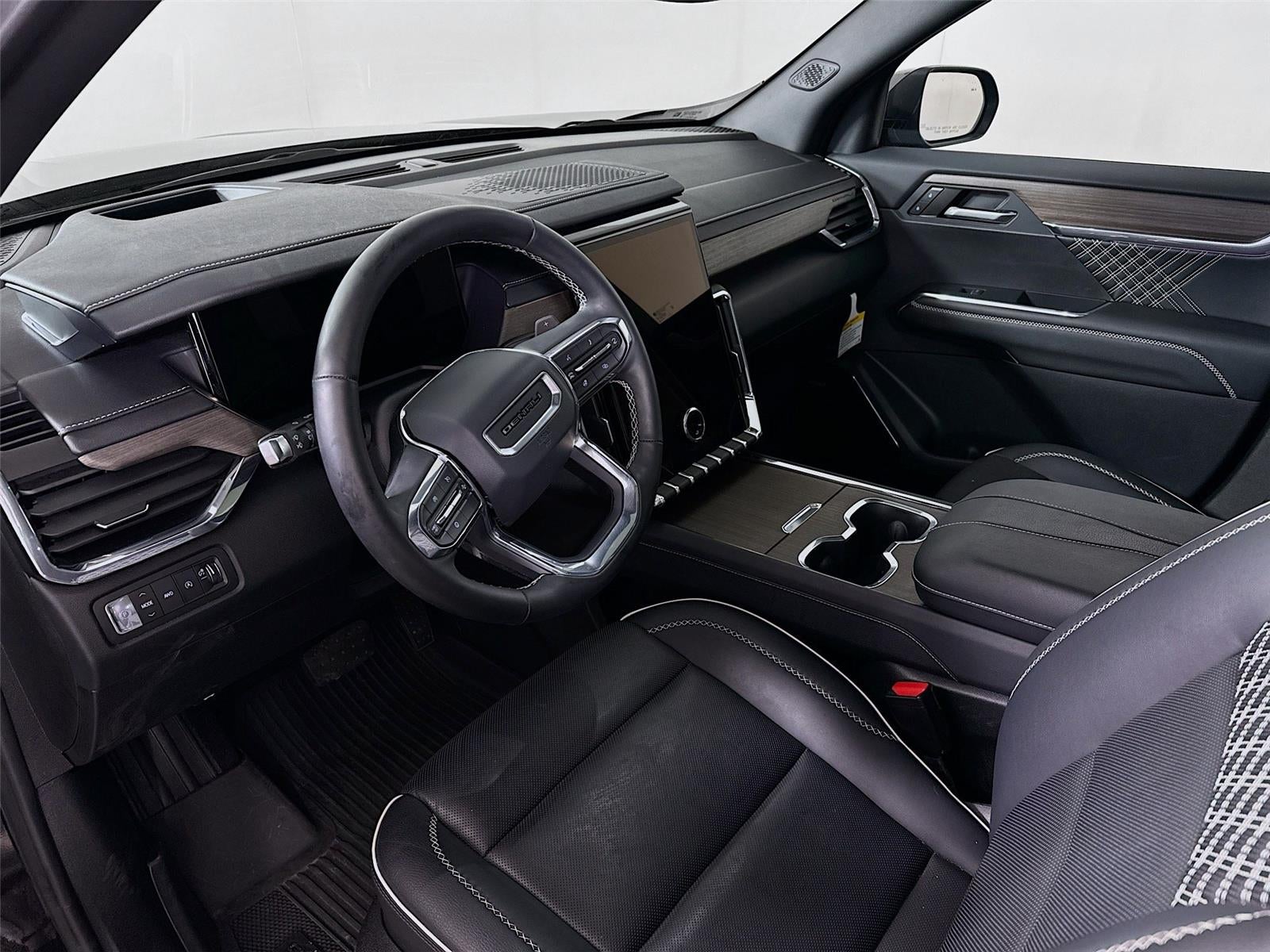 2024 GMC Acadia AWD Denali