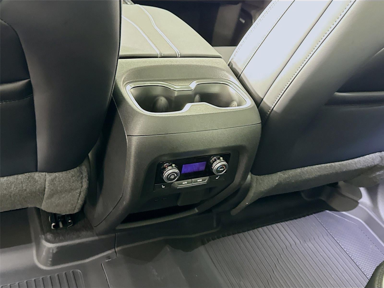 2026 GMC Acadia AWD Denali