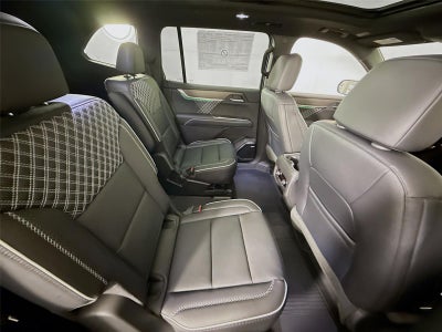 2026 GMC Acadia AWD Denali