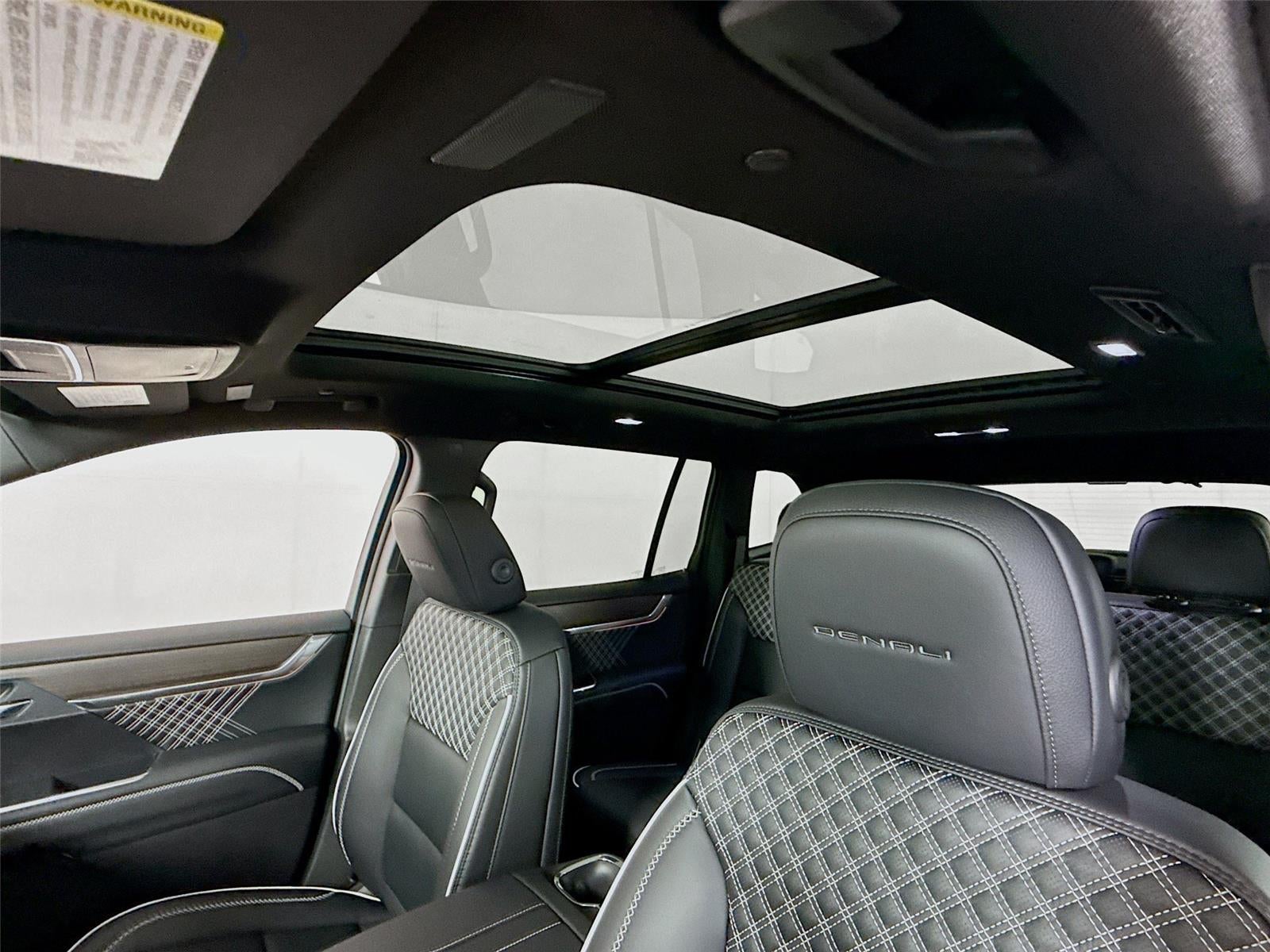 2026 GMC Acadia AWD Denali