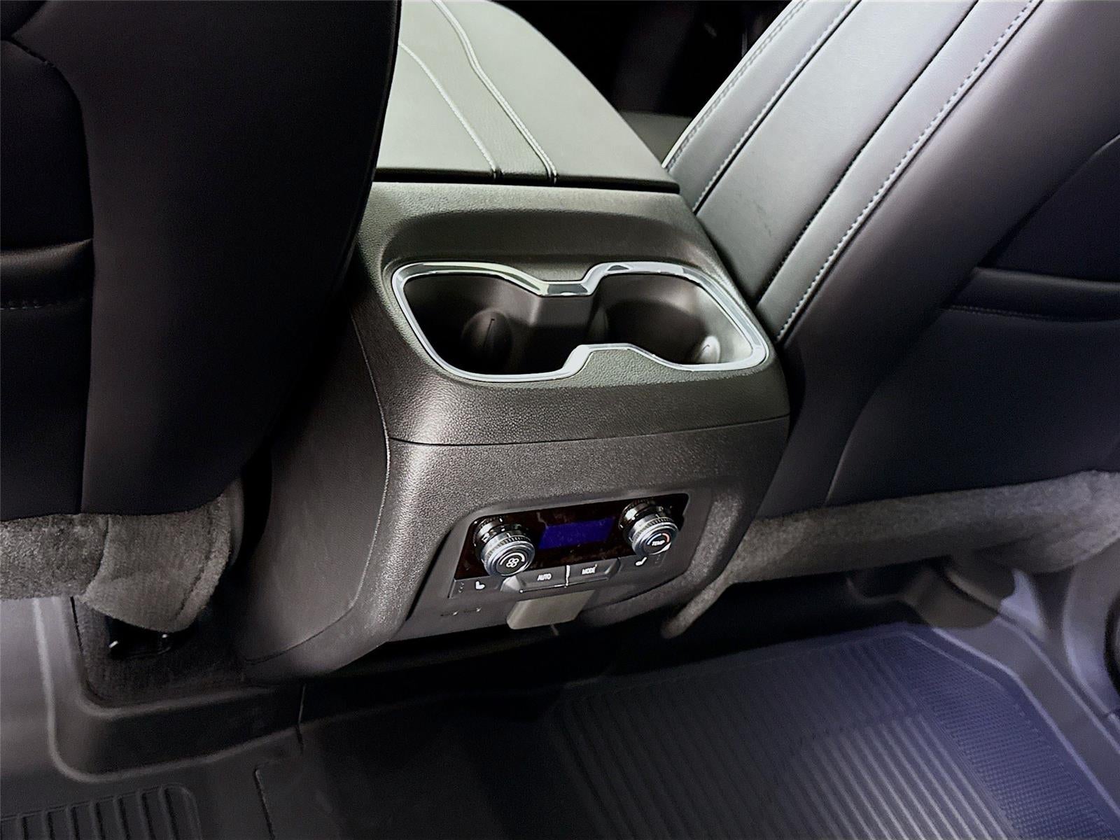2026 GMC Acadia AWD Denali